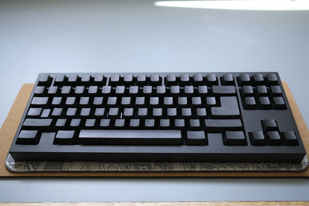 Head-on view of the full CW88 board with GMK Cosmos