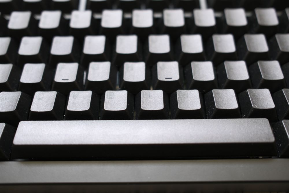 Macro of the spacebar and lower alpha row