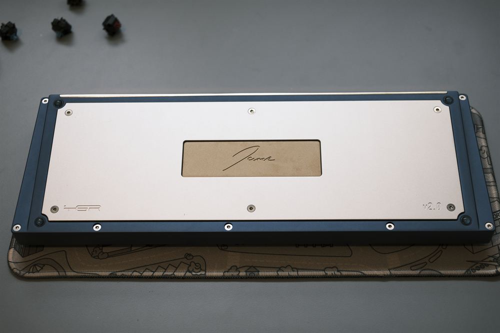 Side profile showing the Jane signature engraved on the side weight